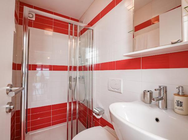 Apartments Villa Slavica Ičići Eksteriør bilde