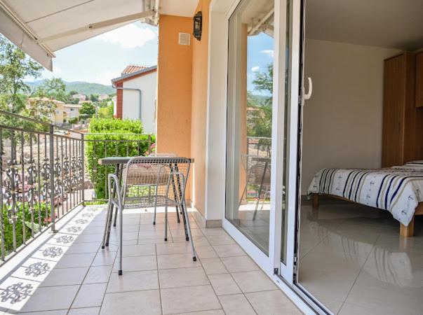 Apartments Villa Slavica Ičići Eksteriør bilde