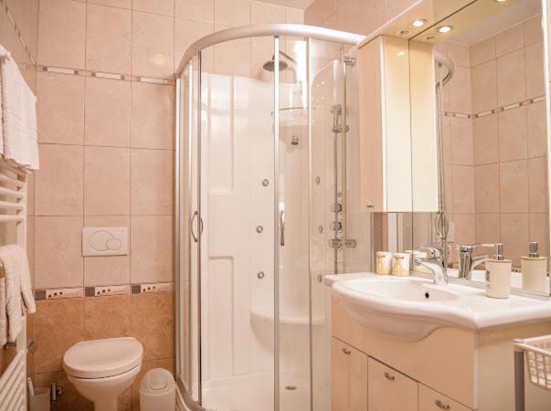 Apartments Villa Slavica Ičići Eksteriør bilde